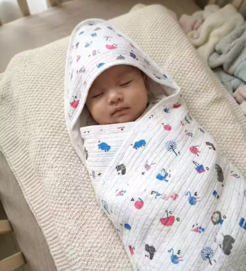 4 Layer Thick Baby Muslin Hooded Cap Towel - Any 1 Random Print -size 30*25 Inches